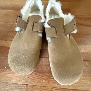 Birkenstock Women's London Shearling Suede Leather in Dark Tea